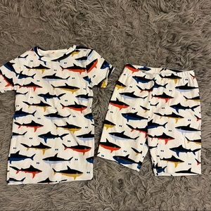 Gymboree boys pajamas size 8. T shirt and shorts